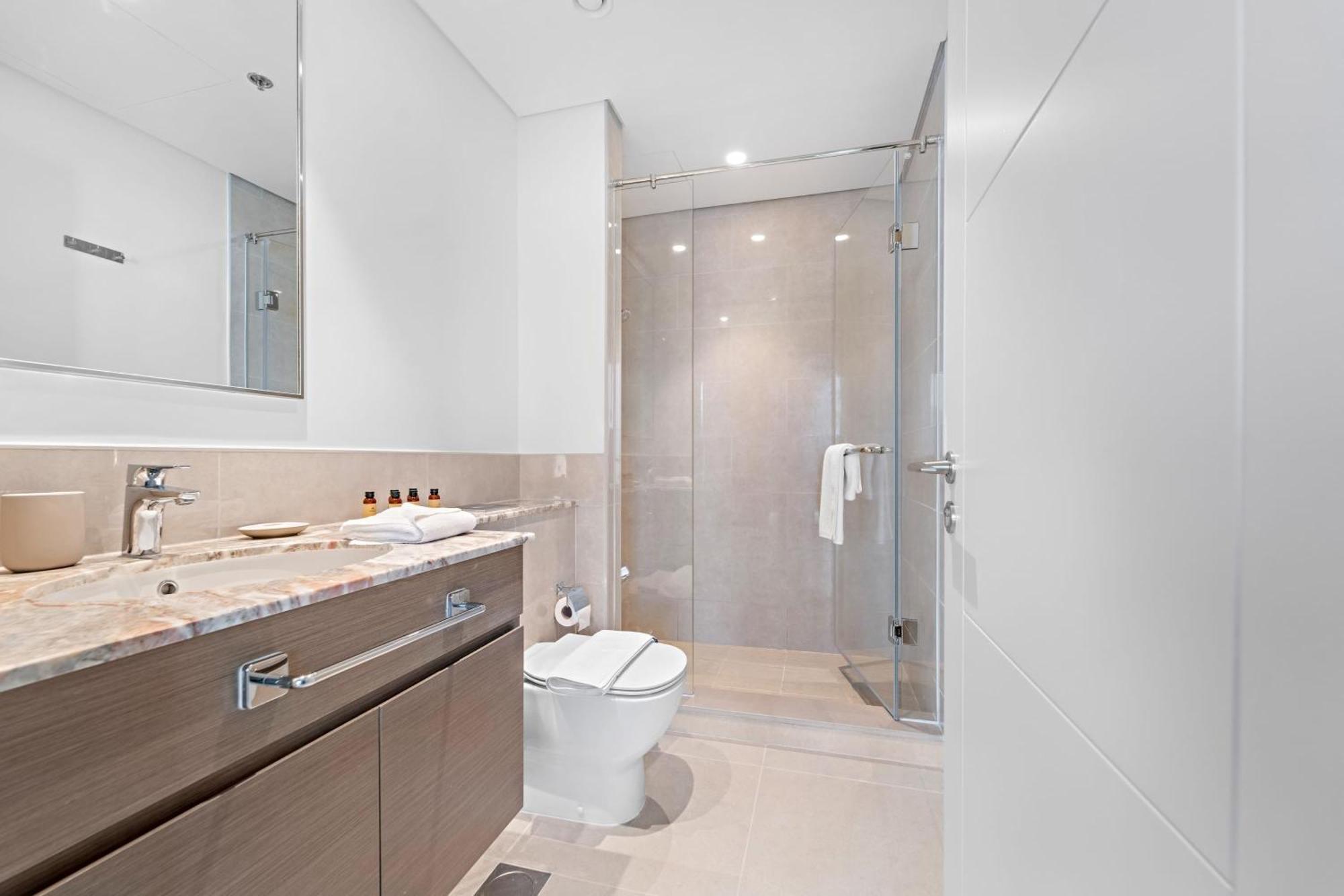 Appartement Silkhaus Heart Of Downtown 2 Bdr With Balcony Dubaï